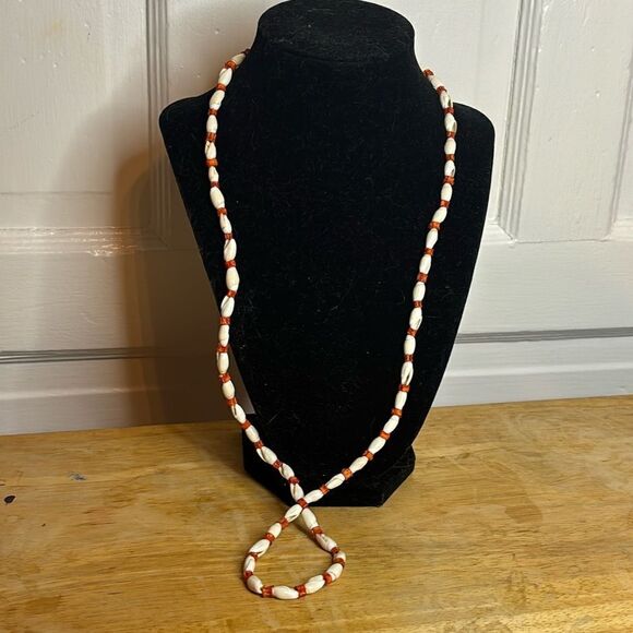 Long 30” alternating white shell and orange beaded layering necklace - Picture 2 of 4